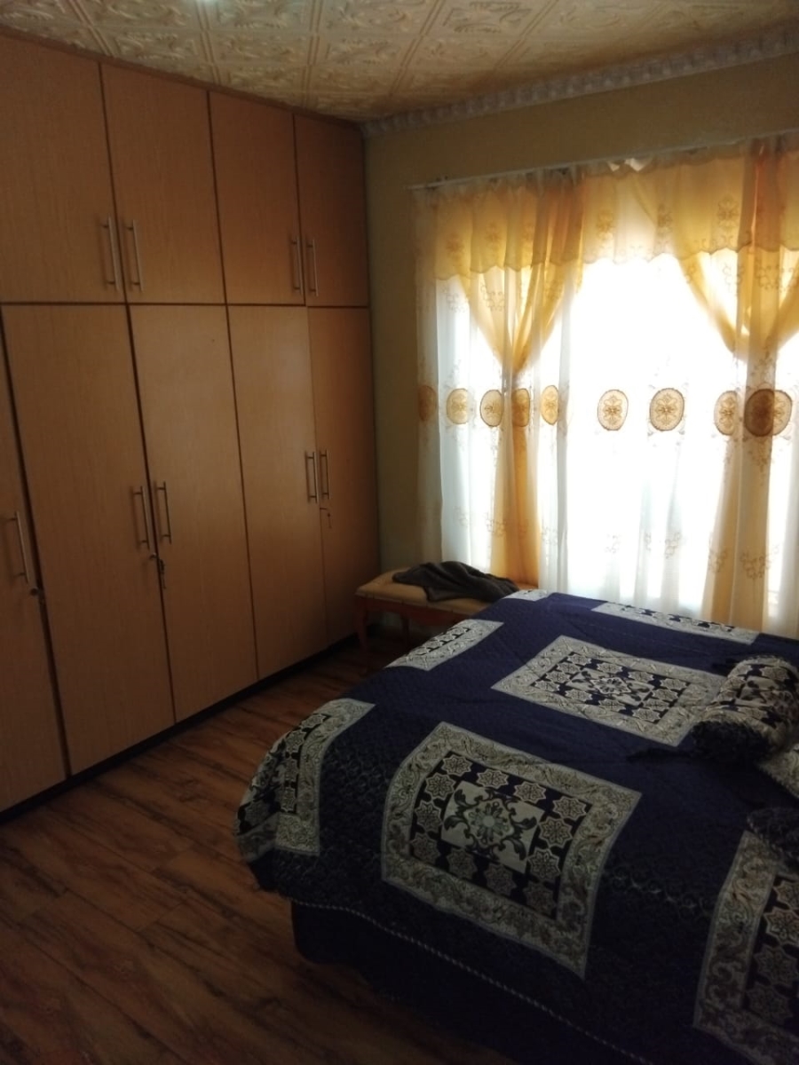 3 Bedroom Property for Sale in Kwakwatsi Free State